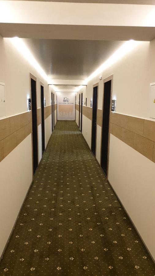 River Park Hotel Kowel Zewnętrze zdjęcie